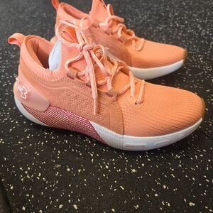 Under Armour Women's Peach Athletic Shoes
